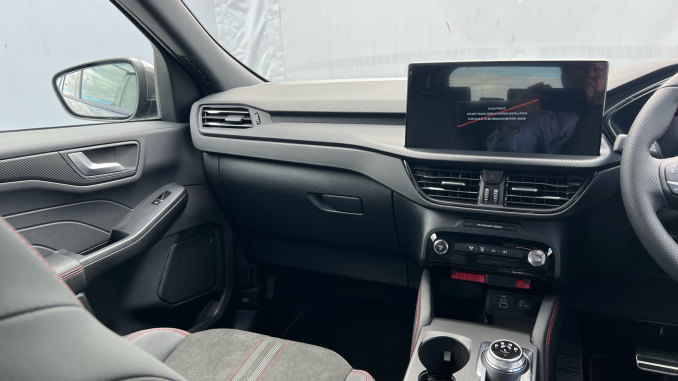 Ford Kuga 2.5 FHEV ST-Line 5dr CVT Hybrid Estate - Image 14